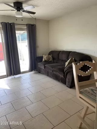 Photo #3: 6982825 Listing 