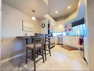 Photo #5: 6982893 Listing