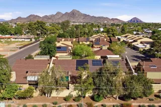 More Details about MLS # 6982978 : 7352 N 7TH PLACE