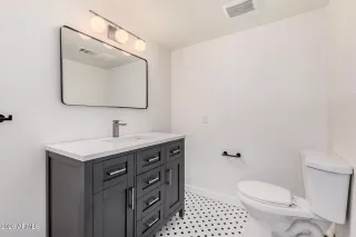 Photo #2: 6982980 Listing 