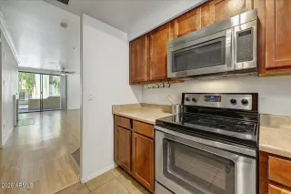 Photo #5: 6982991 Listing 