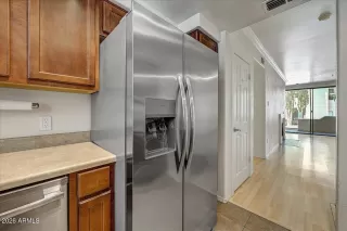 Photo #6: 6982991 Listing 