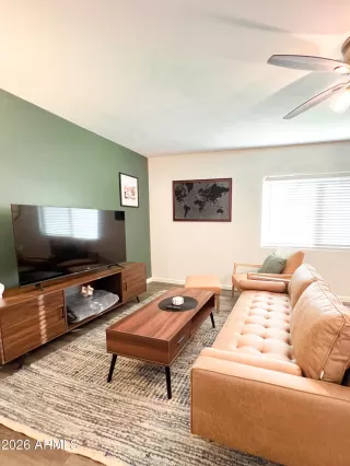 Photo #6: 6982997 Listing 