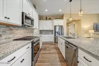 Photo #5: 6983077 Listing 