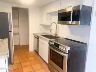 Photo #6: 6983123 Listing 