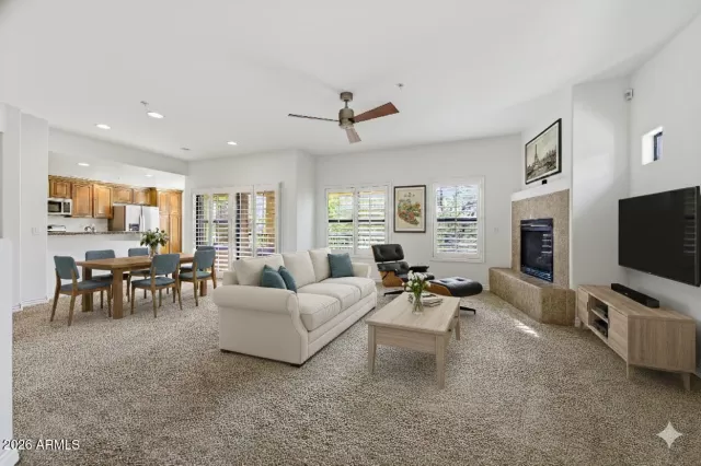 MLS: 6983285 Condo For Sale