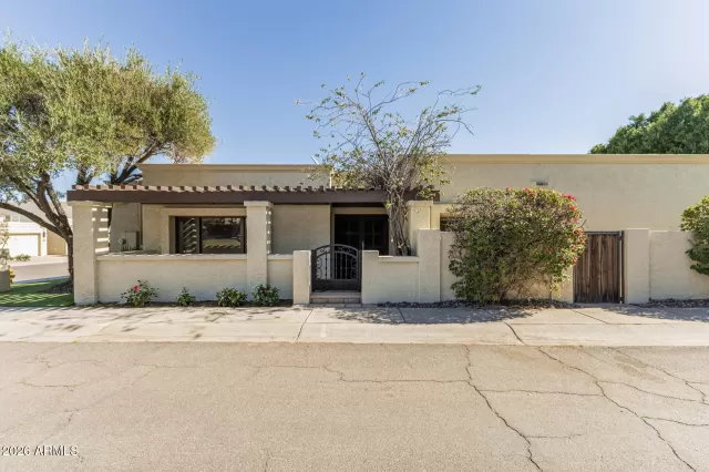 MLS: 6983345 Condo For Sale