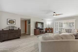 Photo #3: 6983350 Listing 