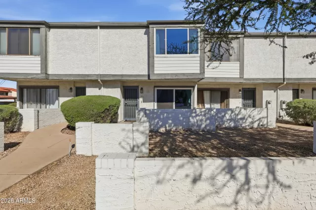 MLS: 6983458 Condo For Sale