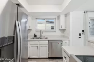 Photo #6: 6983458 Listing 