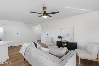 Photo #5: 6983545 Listing