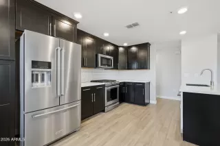 Photo #2: 6983548 Listing 