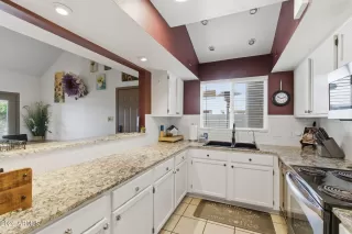 Photo #6: 6983554 Listing 