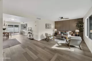 Photo #3: 6983708 Listing 