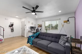 Photo #5: 6983709 Listing 