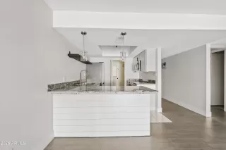 Photo #3: 6983715 Listing 