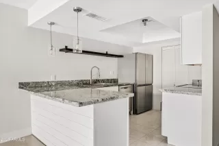 Photo #4: 6983715 Listing 