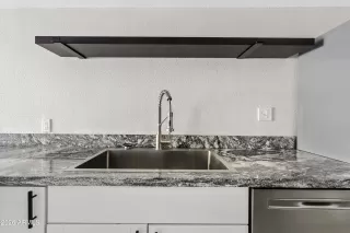 Photo #6: 6983715 Listing 