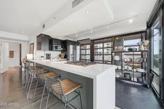 Photo #5: 6983844 Listing 