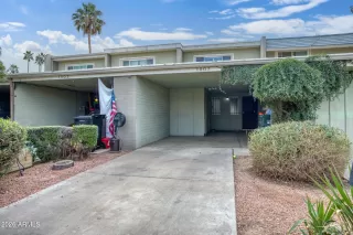 More Details about MLS # 6983928 : 1907 W BELMONT AVENUE