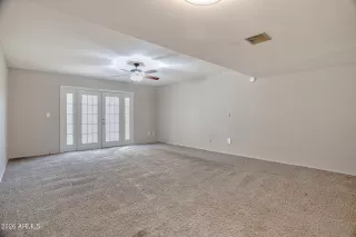 Photo #5: 6983928 Listing 