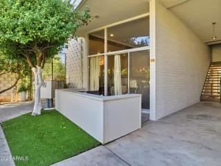 Photo #2: 6983939 Listing