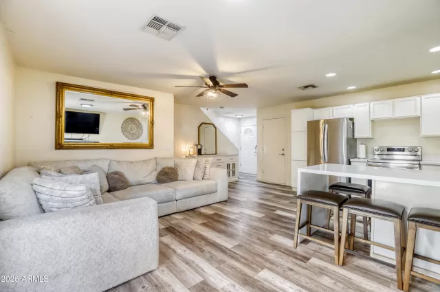 MLS: 6984023 Condo For Sale