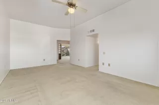 Photo #3: 6984040 Listing