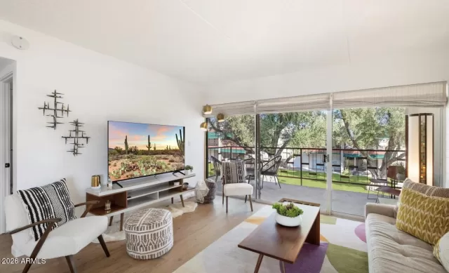 MLS: 6984150 Condo For Sale