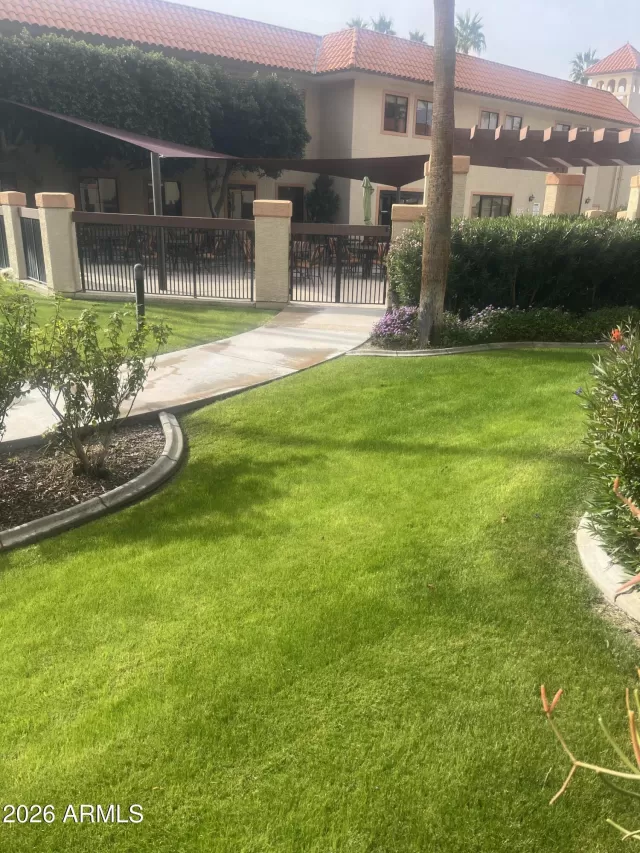 MLS: 6984287 Condo For Sale