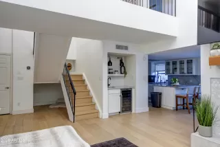 Photo #4: 6984322 Listing