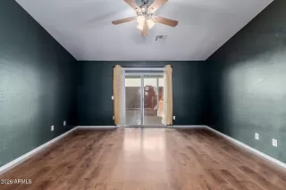 Photo #6: 6984328 Listing 