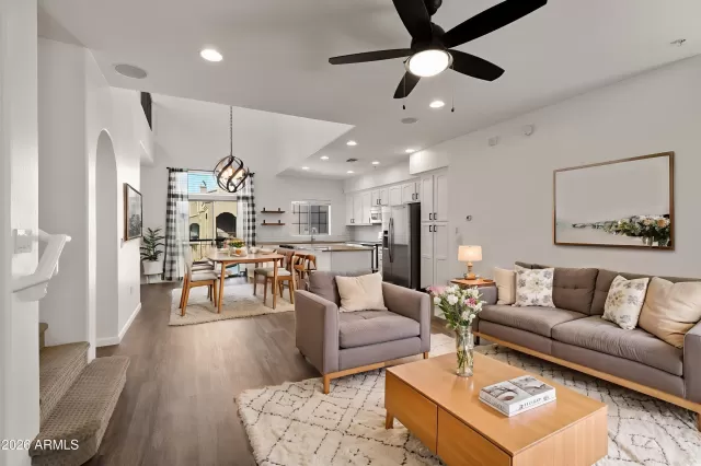 MLS: 6984351 Condo For Sale