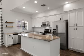 Photo #2: 6984351 Listing 