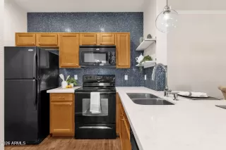 Photo #1: 6984352 Listing 