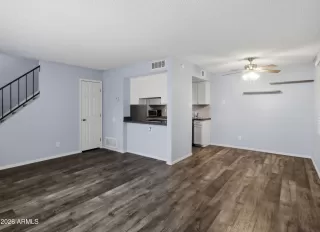Photo #4: 6984357 Listing 