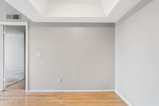 Photo #6: 6984454 Listing 