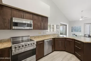 Photo #1: 6984485 Listing 