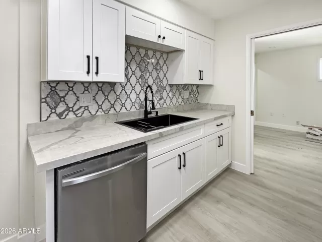 MLS: 6984489 Condo For Sale