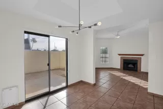 Photo #5: 6984505 Listing