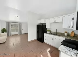 Photo #1: 6984623 Listing 