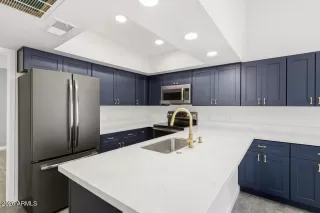 Photo #4: 6984666 Listing 