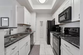 Photo #2: 6984705 Listing