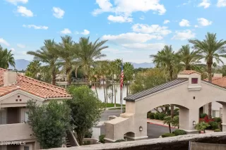 Photo #4: 6984705 Listing