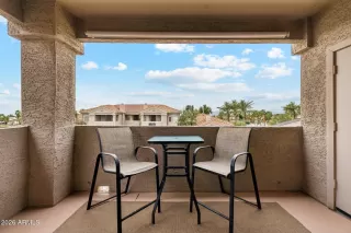 Photo #5: 6984705 Listing