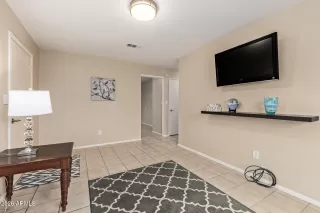 Photo #6: 6984747 Listing 