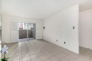 Photo #6: 6984810 Listing