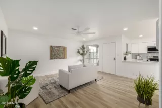 Photo #1: 6984816 Listing 