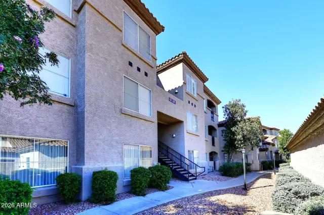 MLS: 6984943 Condo For Sale