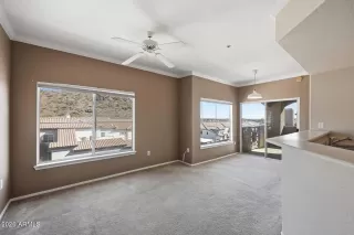 Photo #6: 6984943 Listing